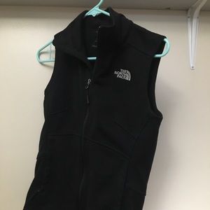 Northface black vest